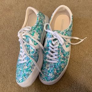 Converse all stars women’s size 10